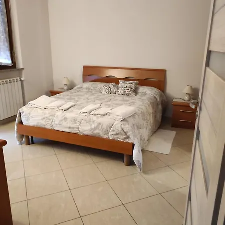 Spazioso Su Due Piani 레이니