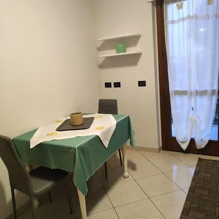 Spazioso Su Due Piani Appartement Leinì