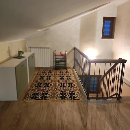 Spazioso Su Due Piani Appartement Leinì