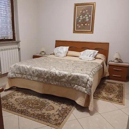 Spazioso Su Due Piani * Leinì