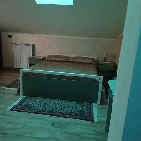 Spazioso Su Due Piani