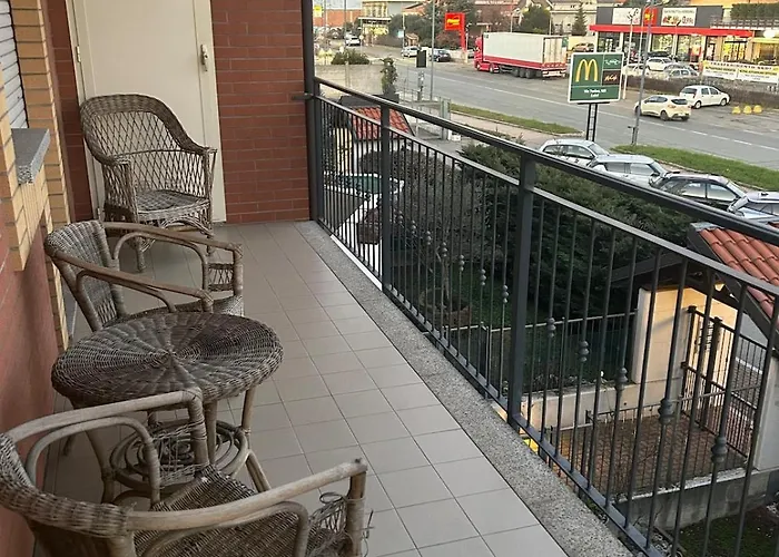 Spazioso Su Due Piani Appartement Leinì