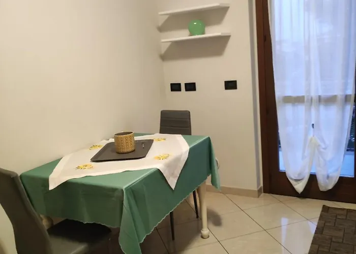 Spazioso Su Due Piani Appartement Leinì